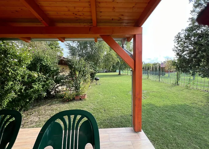 Lukacs Nyaralohaz Balatonfenyves